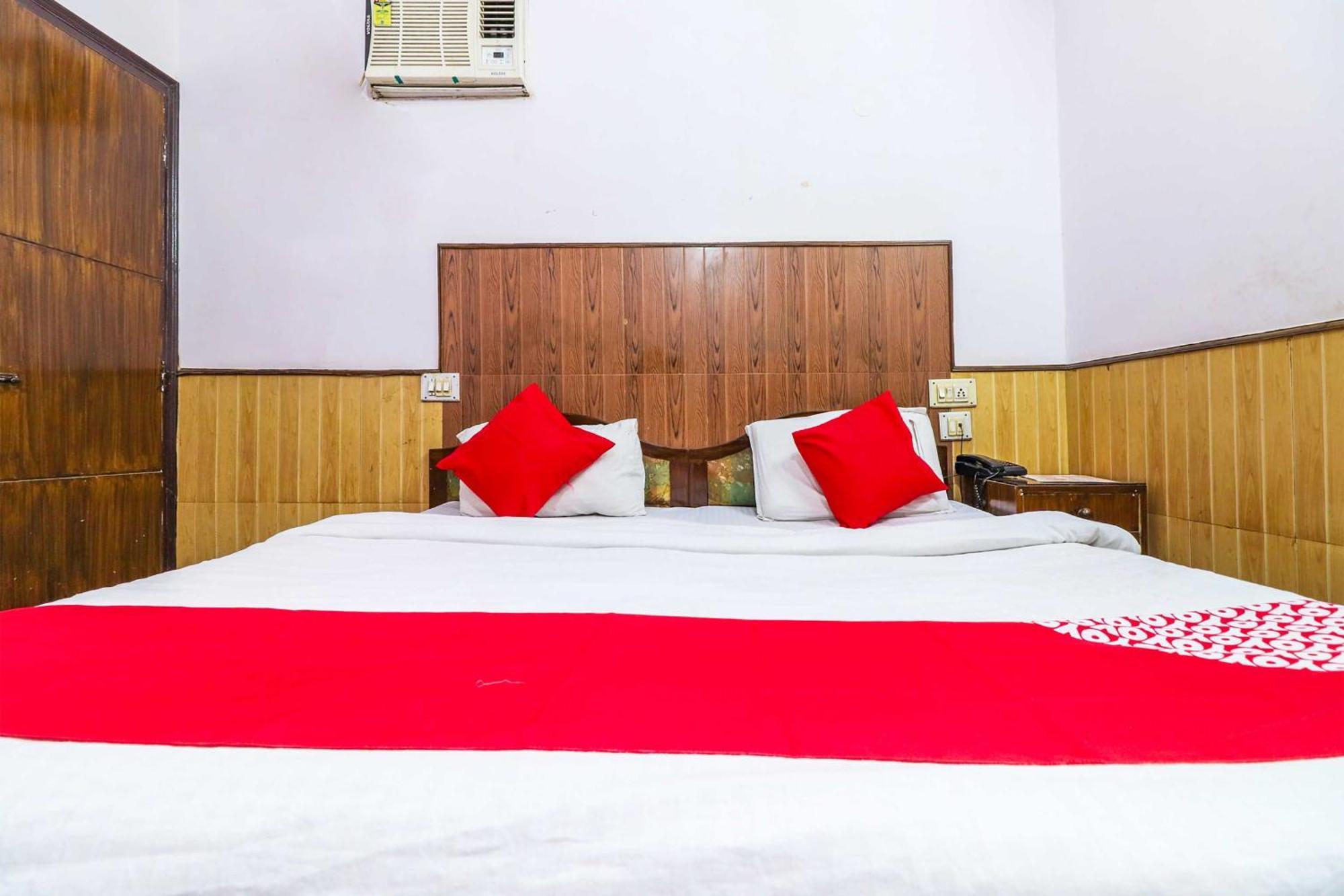 โอโย 38775 โฮเต็ล เปรม ชุนาเรีย Hotel โมราดาบัด ภายนอก รูปภาพ